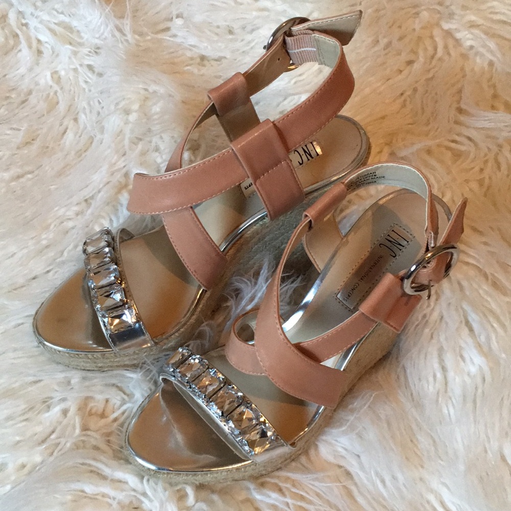 Party Wedges💕